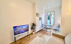 Apartment Metro-Paris